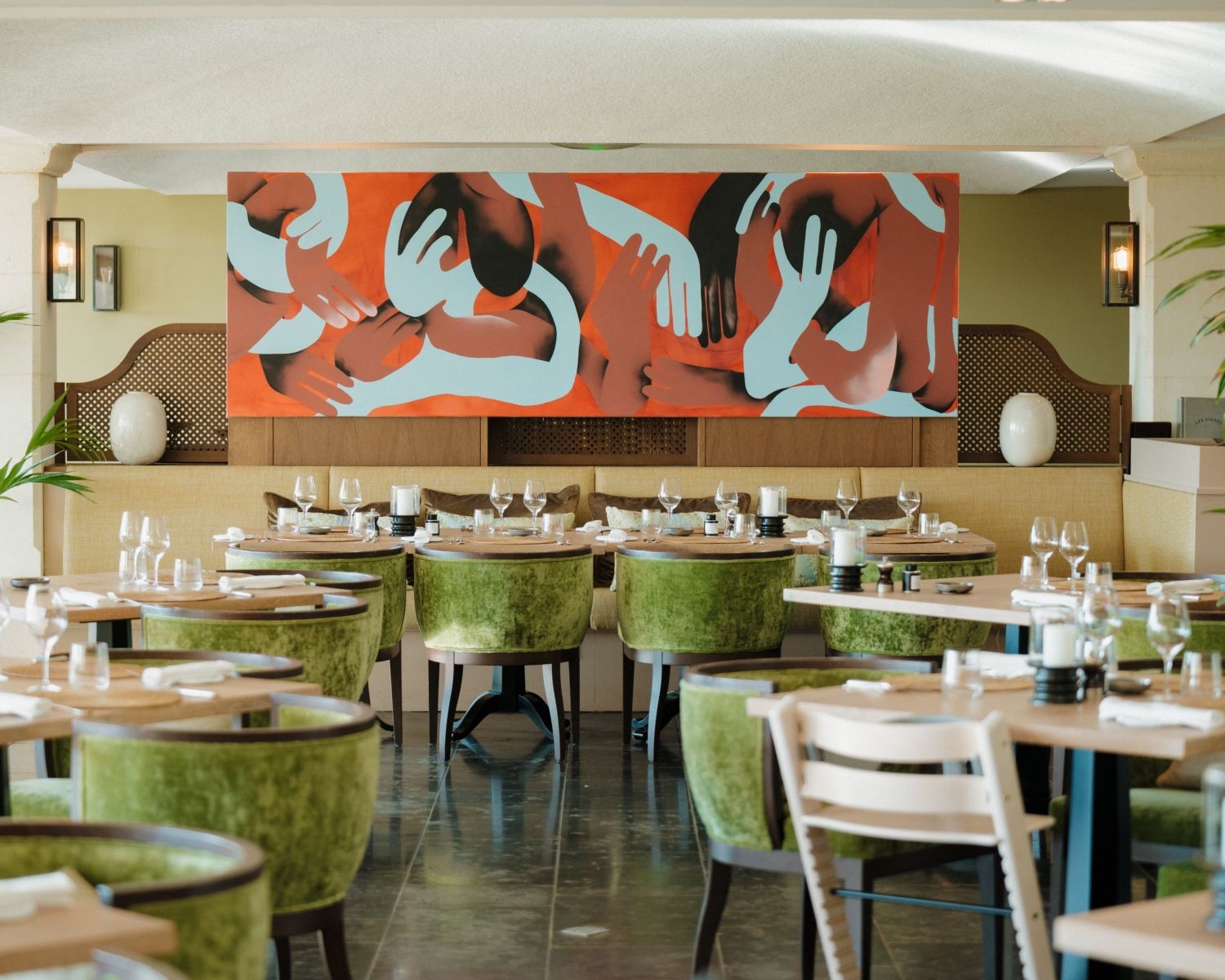 restaurant traditionnel bistrot les vignes et son jardin, hotel coquillade provence dans le luberon a gargas