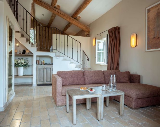family suite
large family suite 5 star luxury hotel in Provence, Luberon
